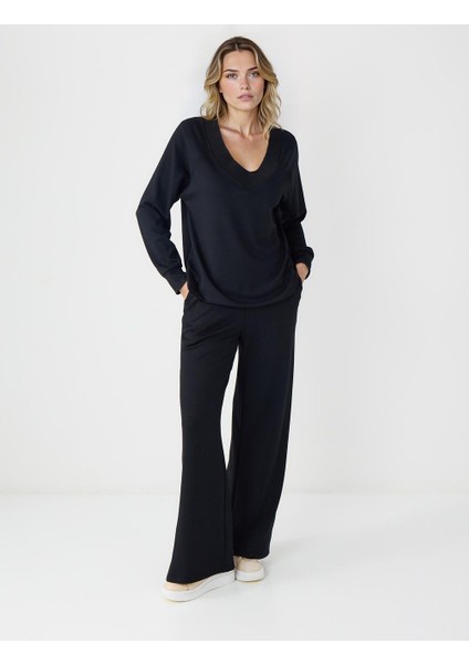 Siyah Yüksek Bel Bol Paça Cep Detaylı Örme Pantolon