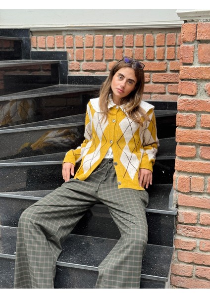 Baklava Desenli Hırka Kadın Hardal