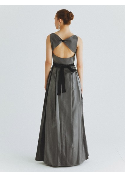 Sırt Detaylı Nişan Elbisesi Gri K2011361_004 fırsatları
