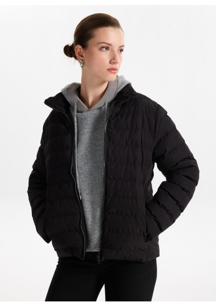 Siyah Kadın Mont F5WL-MNT0700 modelleri