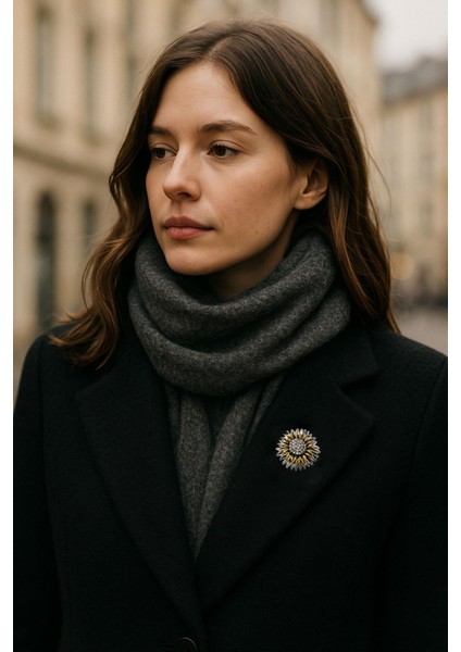 Antik Kaplama Ayçiçeği Figürlü Taşlı Yaka Iğnesi Broş fırsatları