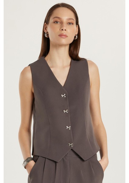 Kadın Standart Fit Sıfır Kol Kruvaze Yaka Düğmeli Gri Yelekli Pantolonlu Takım fiyatları