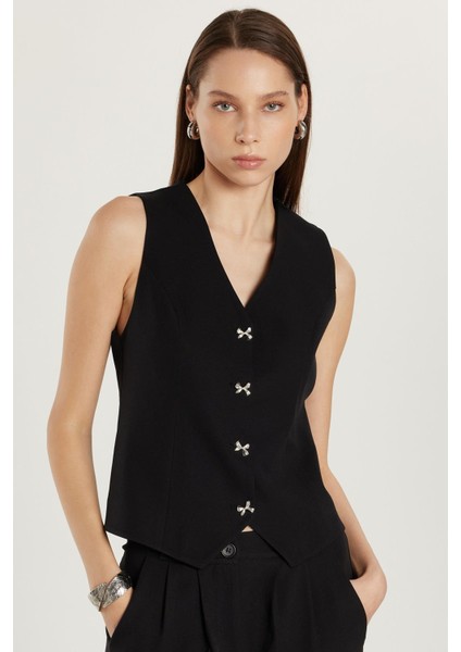 Kadın Standart Fit Sıfır Kol Kruvaze Yaka Düğmeli Siyah Yelekli Pantolonlu Takım fiyatları