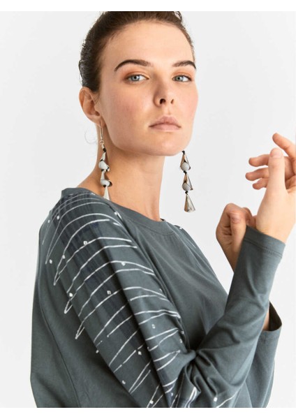 Kol İşlemeli Kadın Sweatshirt Standart Renk K2054130_089