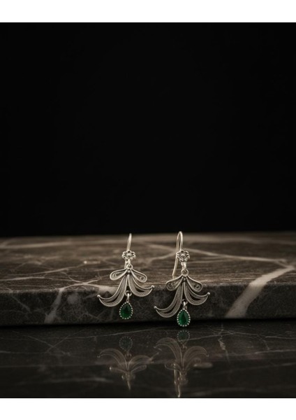 925 Ayar Gümüş Telkari Işleme Hürrem Sallantılı Küpe - Yakut Safir Zümrüt Taşlı El Yapımı Hediyelik