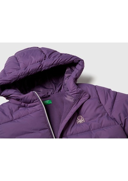 Kız Çocuk Mor Sol Göğsü Logo Işlemeli Cepli Kapüşonlu Yüksek Yaka Mont modelleri