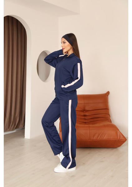 Kadın Lacivert Yanları Şerit Detaylı Eşofman Takımı indirimleri