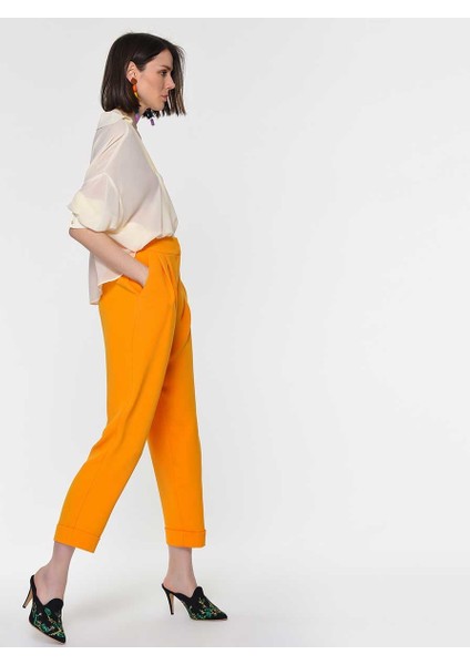 Paça Detaylı Safran Kadın Pantolon Safran Y1912105_041 modelleri