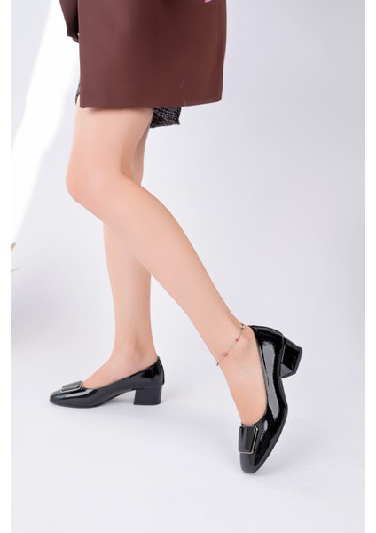 Kadın Siyah Rugan Şık Kalın Topuklu Ayakkabı modelleri
