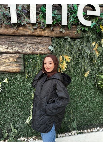 Oversize Kapüşonlu Kapitone Mont indirimleri