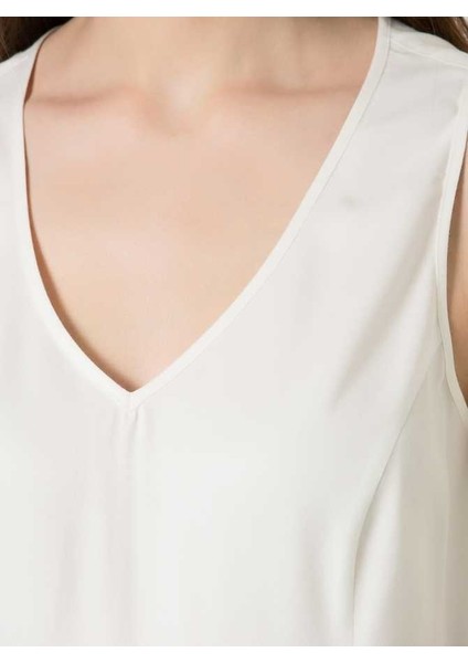 Askılı Tulum Beyaz Y1542002_002 fırsatları