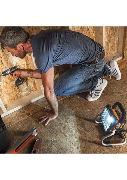 WX026.9 20VOLT 1500 Lümen Profesyonel LED Projektör (Akü Dahil Değildir) modelleri