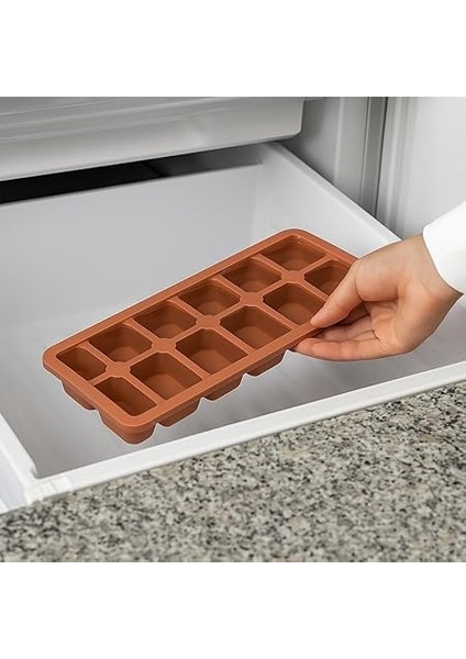 Silikon Tabanlı 12'li Kapaksız Buz Kalıbı – Küp Şekilli, Parmakla Kolay Çıkarma Özellikli, Renkli Plastik Yapı modelleri