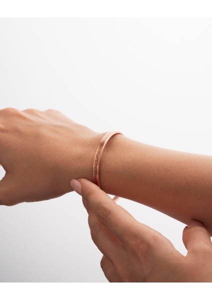 Içi File Desenli Dışı Ayetel Kürsi Yazılı Ince Bakır Bilezik fırsatları