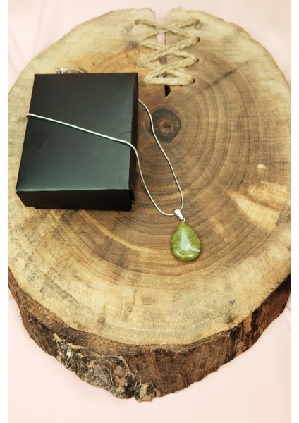 Akuamarin Doğal Taşı Zincirli El Yapımı Kolye Uç: 3 cm Zincir: 20 cm Kutulu modelleri