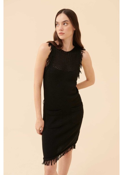 Kuşaklı Püsküllü Triko Elbise Siyah Y2279107_001