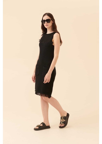 Kuşaklı Püsküllü Triko Elbise Siyah Y2279107_001