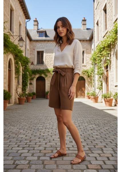 Kadın %100 Pamuk Pileli Kemerli Şort fiyatları