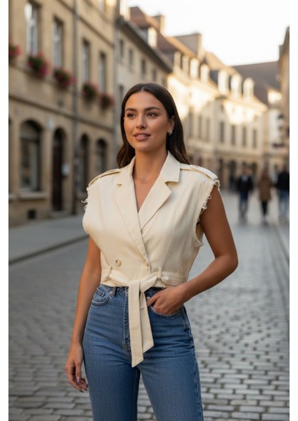 Kadın Cep Detaylı Ceket Yaka Düğmeli Kuşaklı Yelek