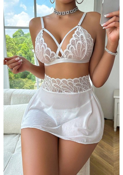 Kadın Beyaz Göğsü ve Beli Dantel Detaylı Etekli Takım fırsatları