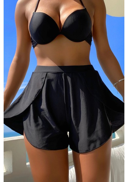 Kadın Siyah Yırtmaçlı Etek Görünümlü Şık Deniz Şortu modelleri