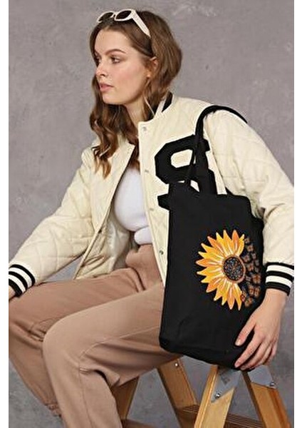 Papatya ve Kelebekler Desenli 35x40 cm Siyah Kanvas Çanta fırsatları