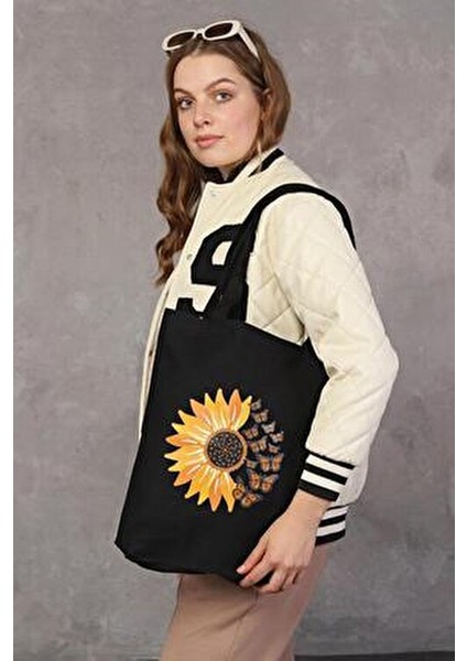 Papatya ve Kelebekler Desenli 35x40 cm Siyah Kanvas Çanta