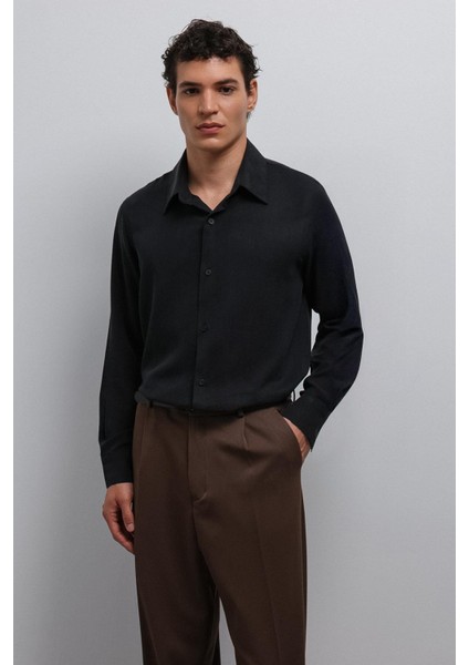 Siyah Teknik Regular Fit Erkek Gömlek