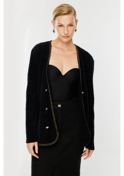 Saç Örgü Biye Düğme Detaylı Hırka-Siyah