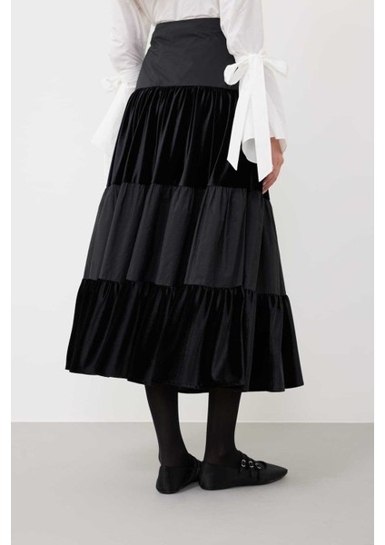 Kadife ve Tafta Maxı Boy Büzgülü Etek Siyah k2335006_001