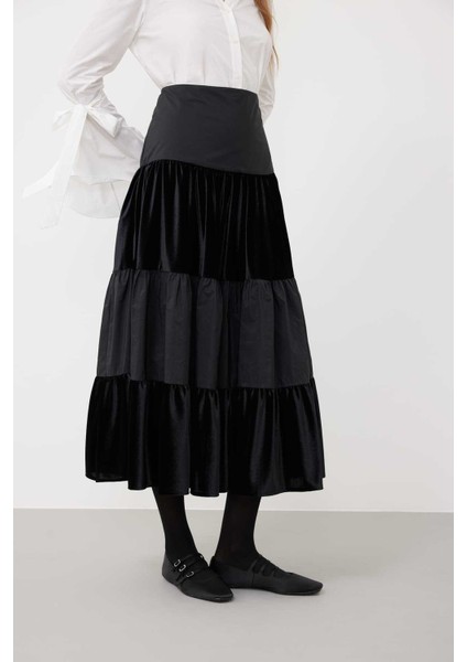 Kadife ve Tafta Maxı Boy Büzgülü Etek Siyah k2335006_001