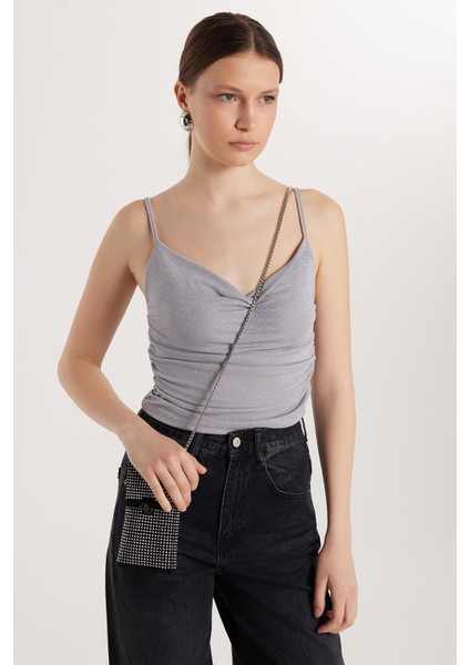 Kadın Slim Fit Dar Kesim Ince Askılı Gri Bluz fiyatları