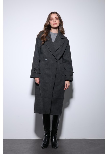 Antrasit Kadın Yumuşak Dokulu Oversize Kruvaze Kaban