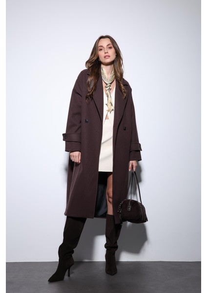 Kahve Kadın Yumuşak Dokulu Oversize Kruvaze Kaban