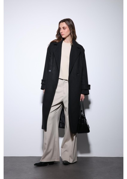 Siyah Kadın Yumuşak Dokulu Oversize Kruvaze Kaban