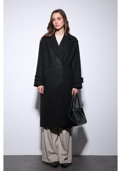 Siyah Kadın Yumuşak Dokulu Oversize Kruvaze Kaban