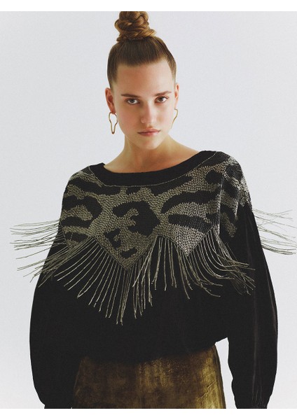 Püskül Detaylı Geniş Yaka Kazak Standart Renk K2064105_089 fiyatları