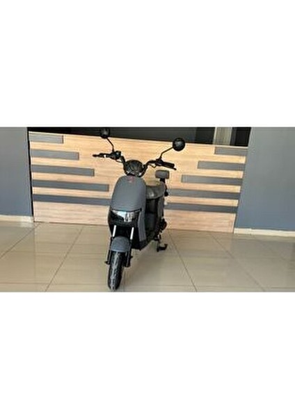 Gogo 2 Elektrikli Motosiklet 48V 20Ah Batarya 219 kg Taşıma Kapasitesi Gri Renk fırsatları