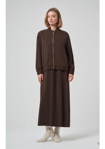 1036 Kolsuz Iç Elbiseli Ceketli Ikili Takım