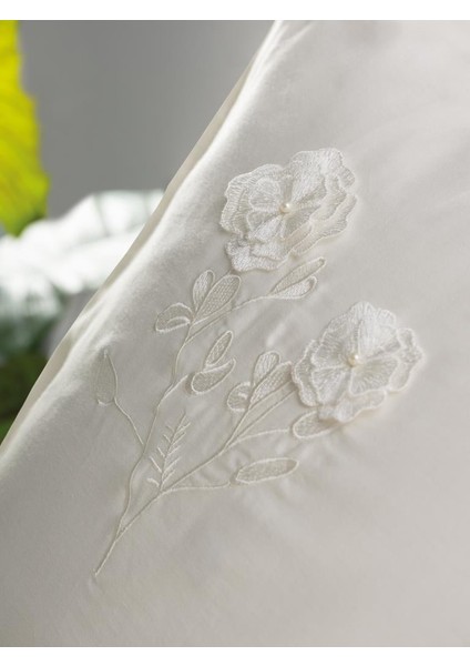 3D Nakışlı Çift Kişilik Saten Nev Takımı Pure Ekru fiyatları