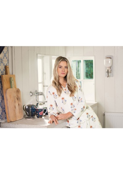 Faye Beyaz Viscose Bluz fırsatları