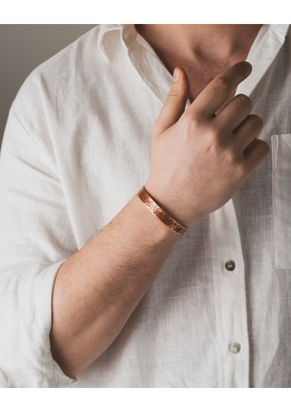 Çiçek Desenli ve Dua Işlemeli Bakır Bilezik (Zeolit Taşı)