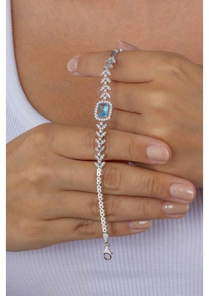 Pırlanta Montür Aqua Taşlı Gümüş Bileklik modelleri