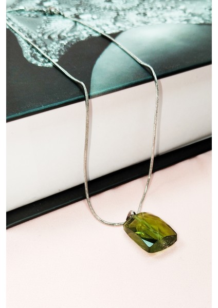 Moldavit Doğal Taşı Zincirli El Yapımı Kolye Uç: 2 cm Zincir: 20 cm Kutulu indirimleri