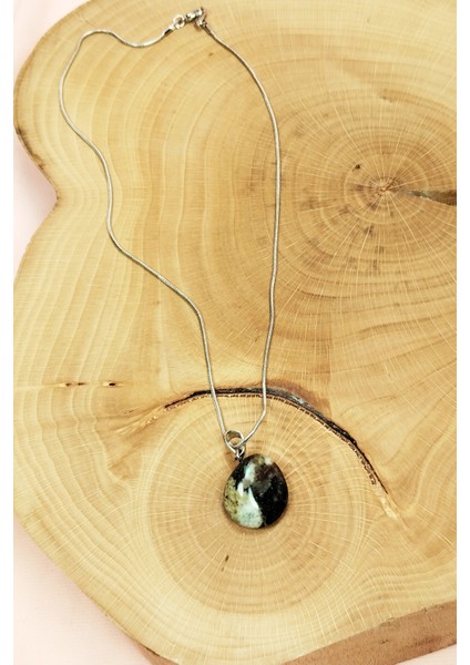 Turmalin Doğal Taşı Zincirli El Yapımı Kolye Uç: 2 cm Zincir: 20 cm Kutulu fırsatları