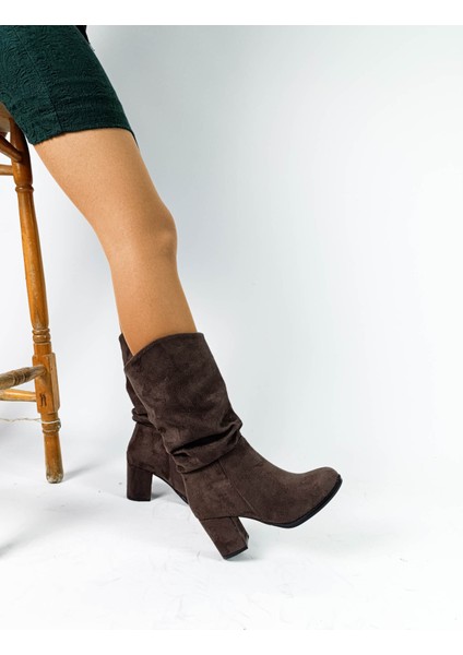 Süet Kahve Renk Kalın Topuklu Körüklü Kadın Diz Altı Çizme fırsatları