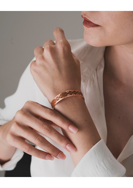 Eşkenar Motifli Bakır Bilezik (Zeolit Taşı) fırsatları