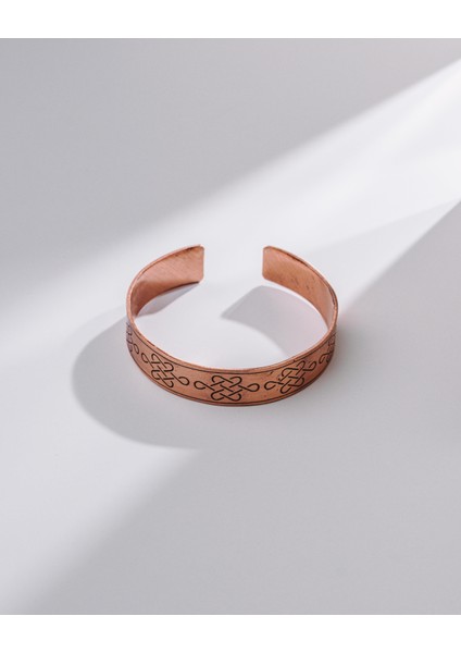 Zaman Düğümü Motifli Bakır Bilezik