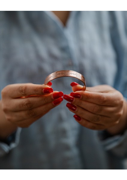 Zaman Düğümü Motifli Bakır Bilezik modelleri