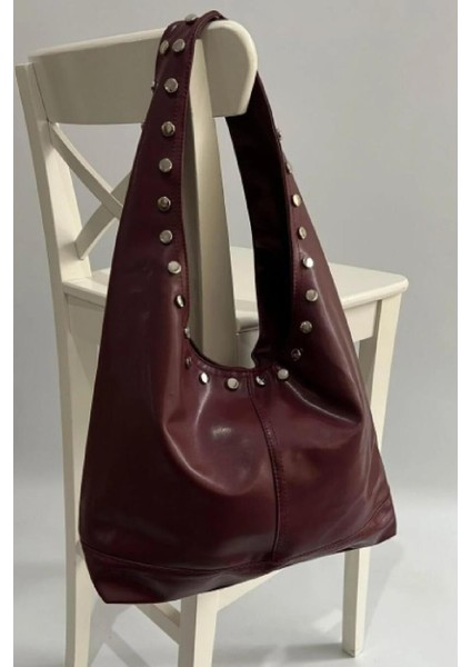 Sap Kenarları Zımbalı Salaş Kol Çantası